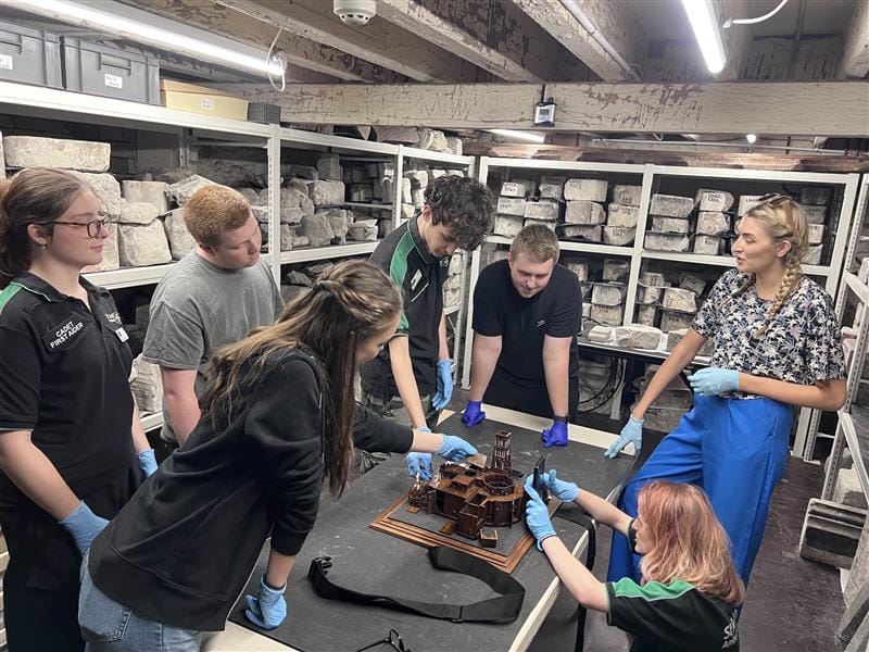 Handling Collection with our Youth Forum @MOSJ